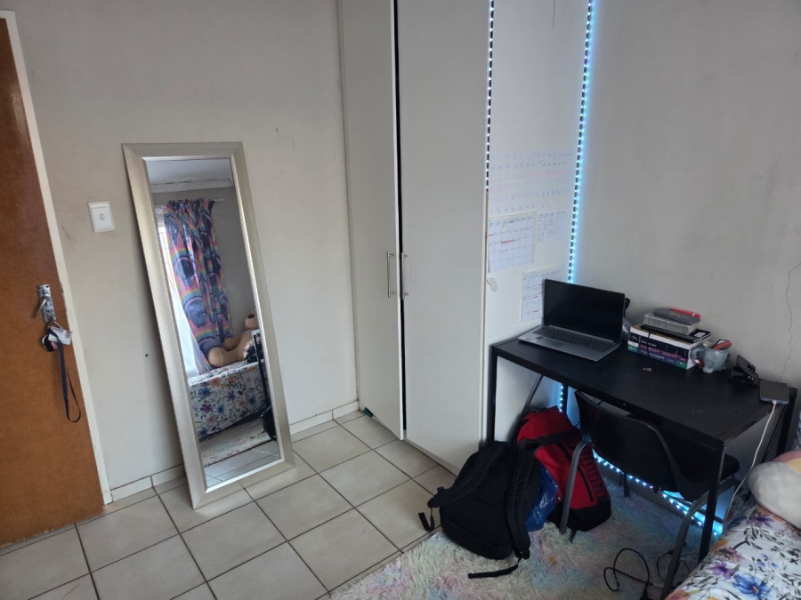 8 Bedroom Property for Sale in Brandwag Free State